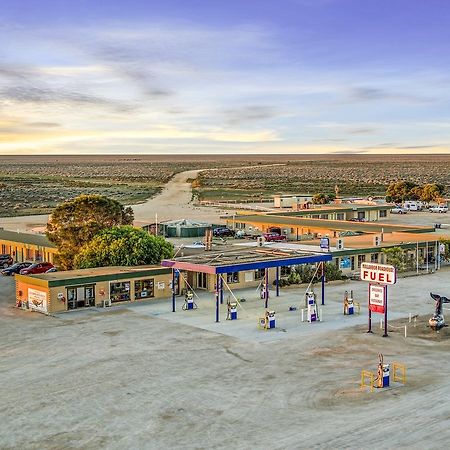 Nullarbor Roadhouse Hotell Exteriör bild